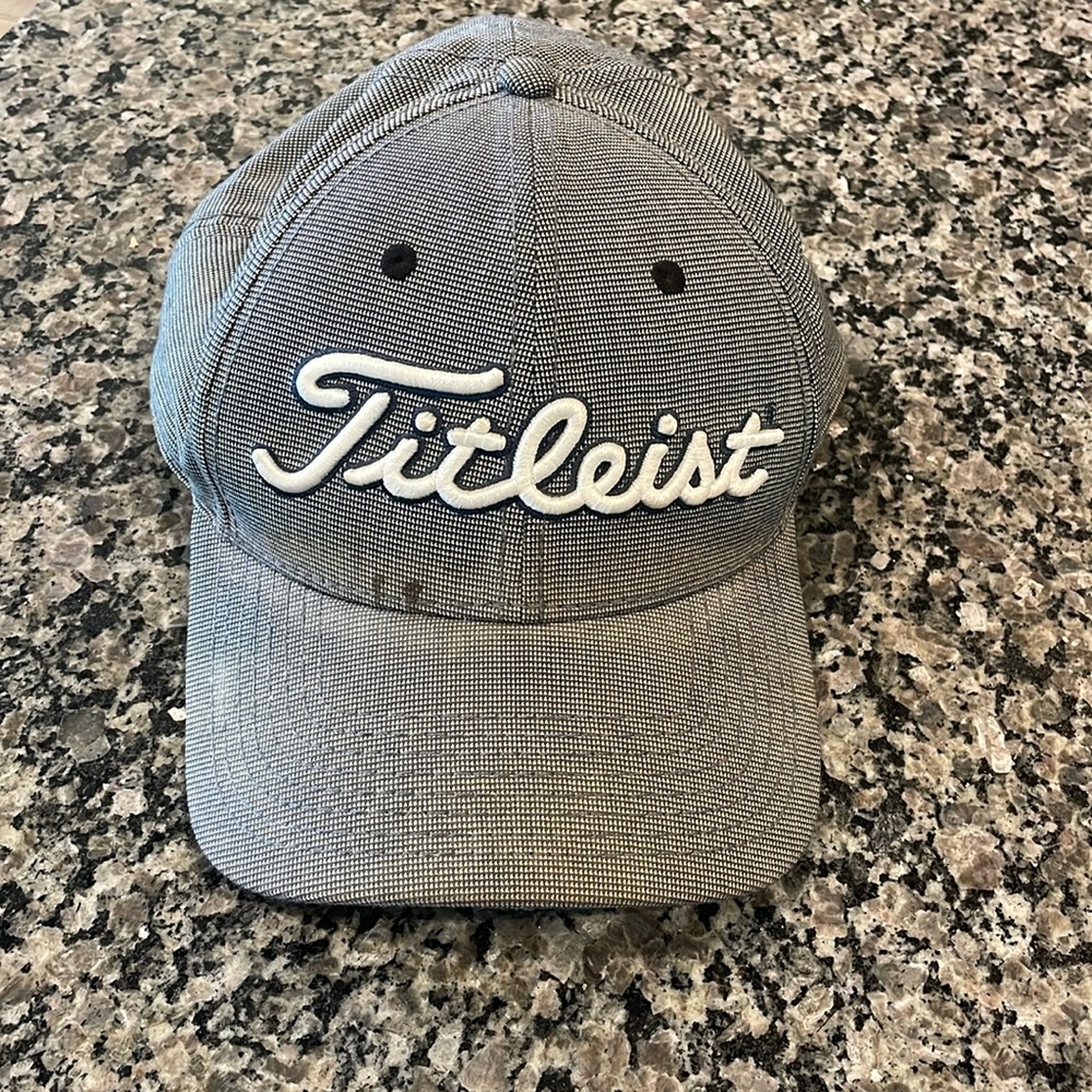 Titleist men’s hat